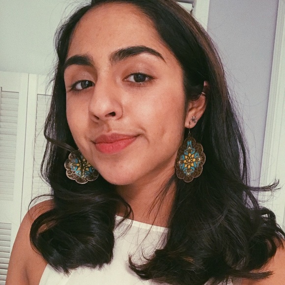 Meet your Posher, Noor - Picture 4 of 4